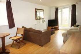 1 bedroom Flat for s...